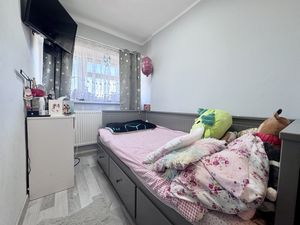 Photo 1- click for photo gallery